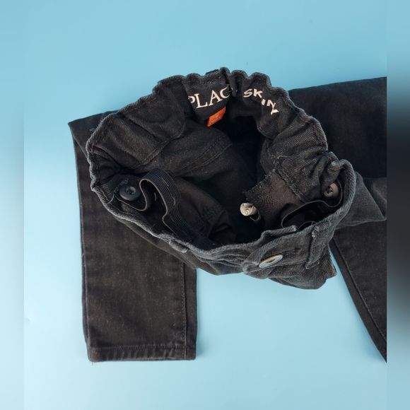 The Childrens Place Boys Size 5 Black Skinny Jeans Adjustable Waist Zip Snap EUC - Picture 9 of 10